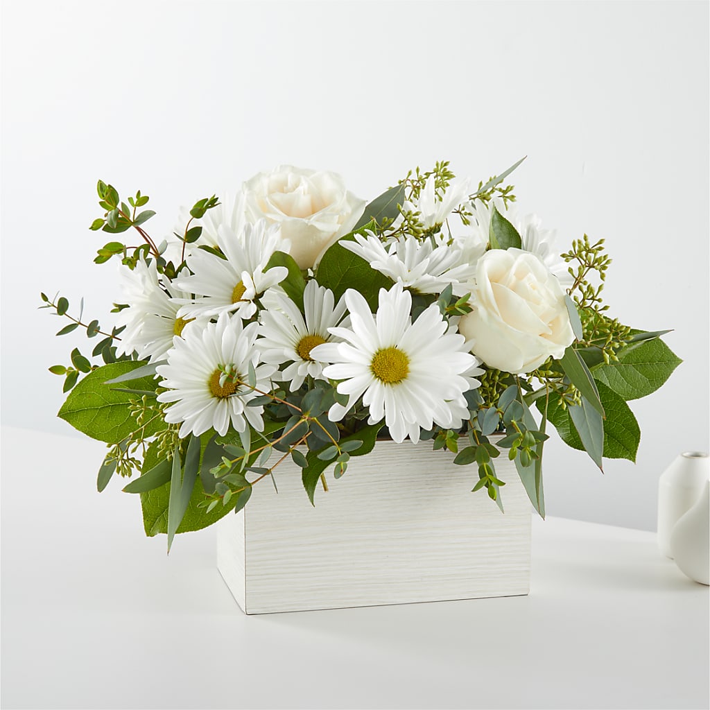 Fresh Linen Box Bouquet –  Heliconia Flowers Of Colombia, Cuddebackville NY