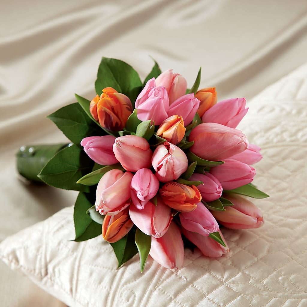 Embraceable Bouquet –  Heliconia Flowers Of Colombia, Cuddebackville NY