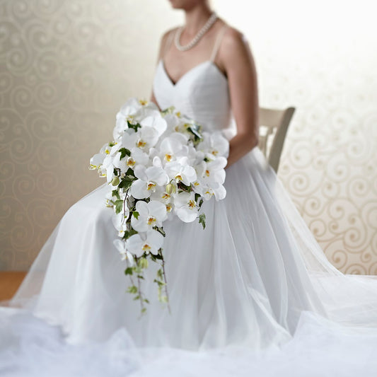 Classic White Bouquet –  Heliconia Flowers Of Colombia, Cuddebackville NY