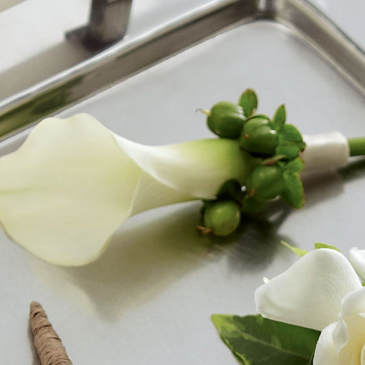 White Calla Boutonniere –  Heliconia Flowers Of Colombia, Cuddebackville NY